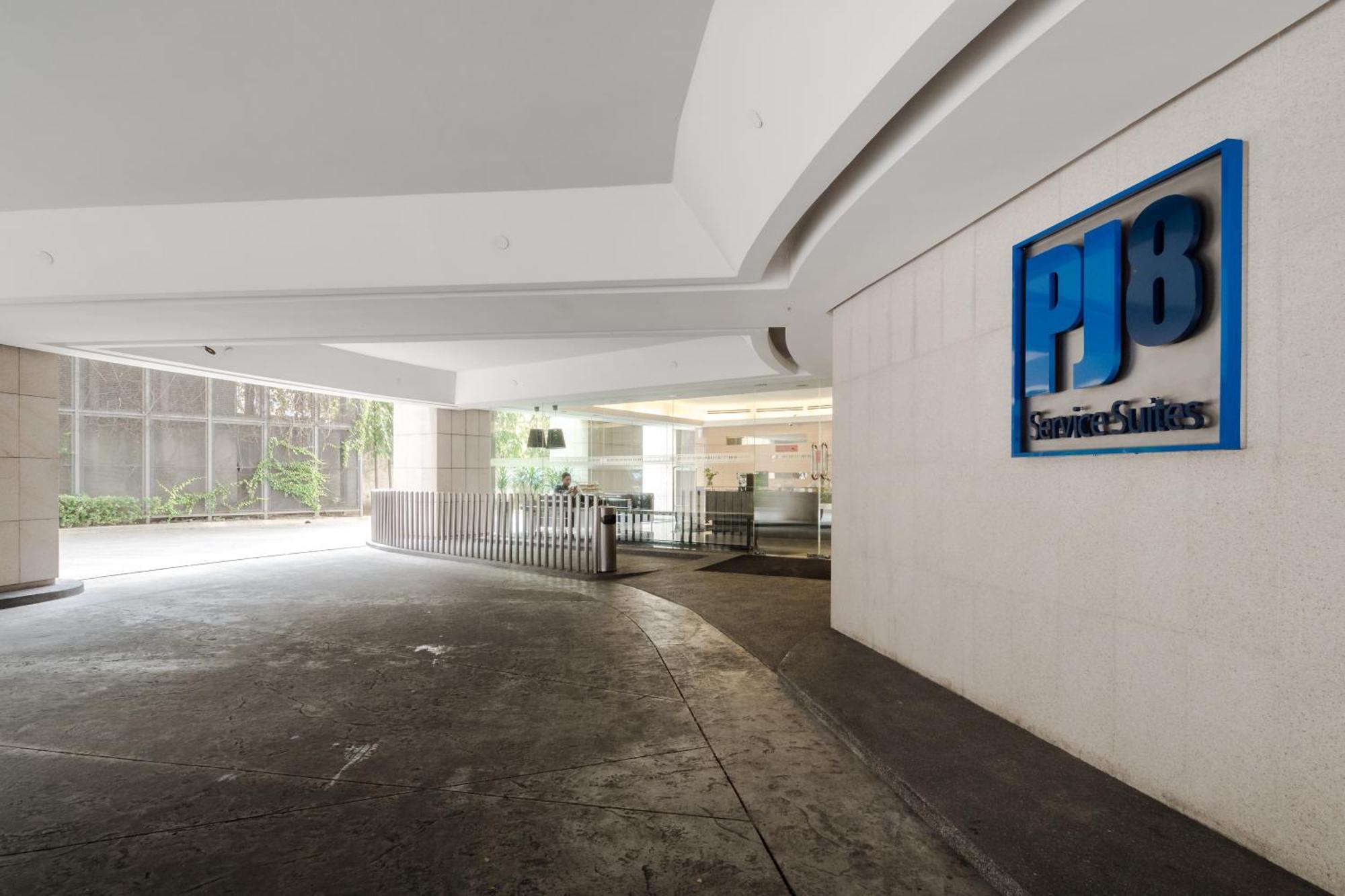 Apartemen Pj8 Service By Airhost